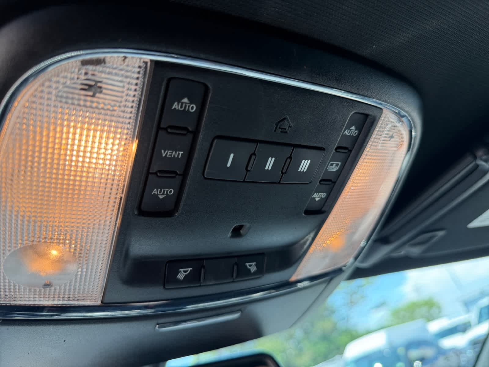 Used 2018 Gloss Black Chrysler 300S image 30