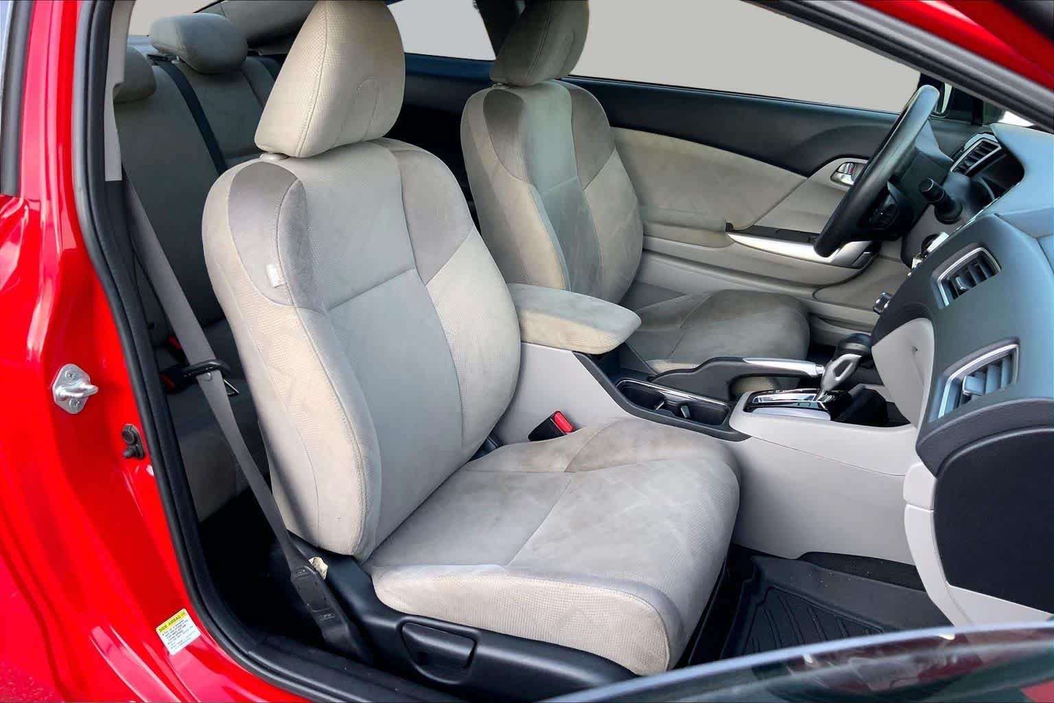 Used 2013 Rallye Red Honda EX image 8