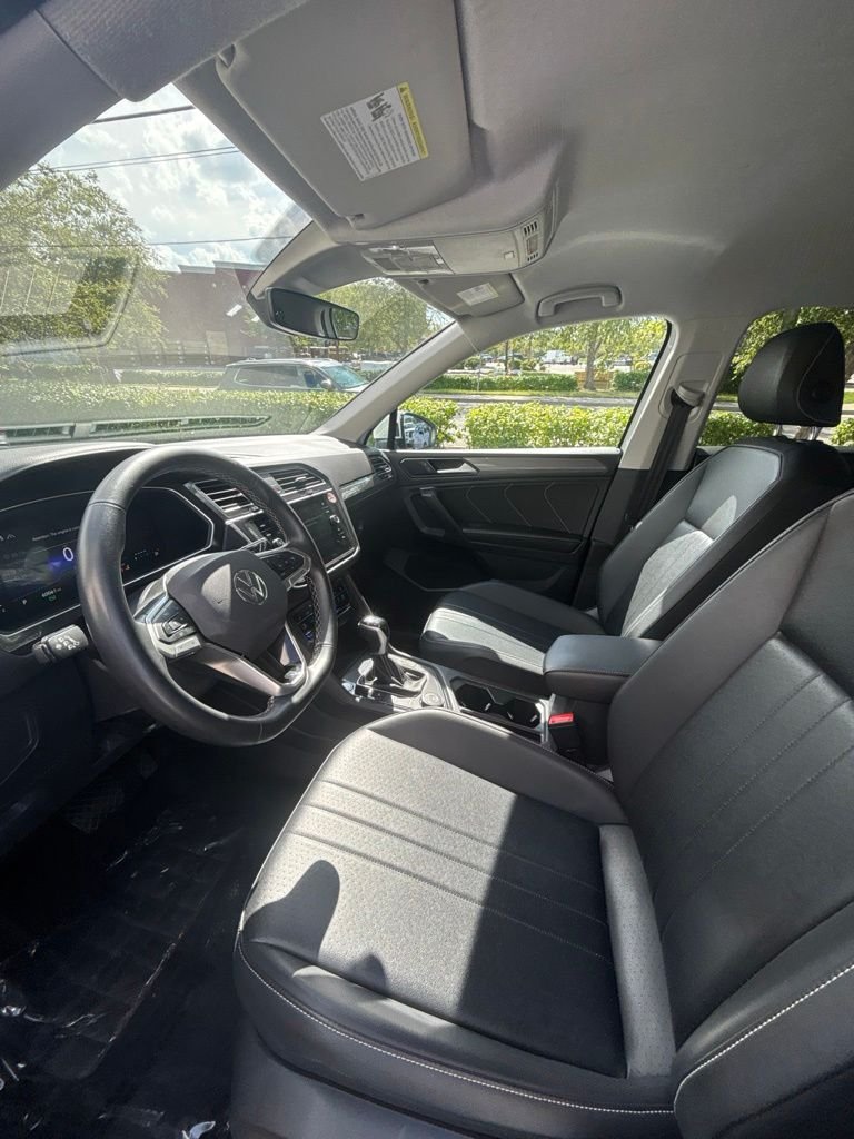 Used 2024 White Volkswagen 2.0T SE image 11
