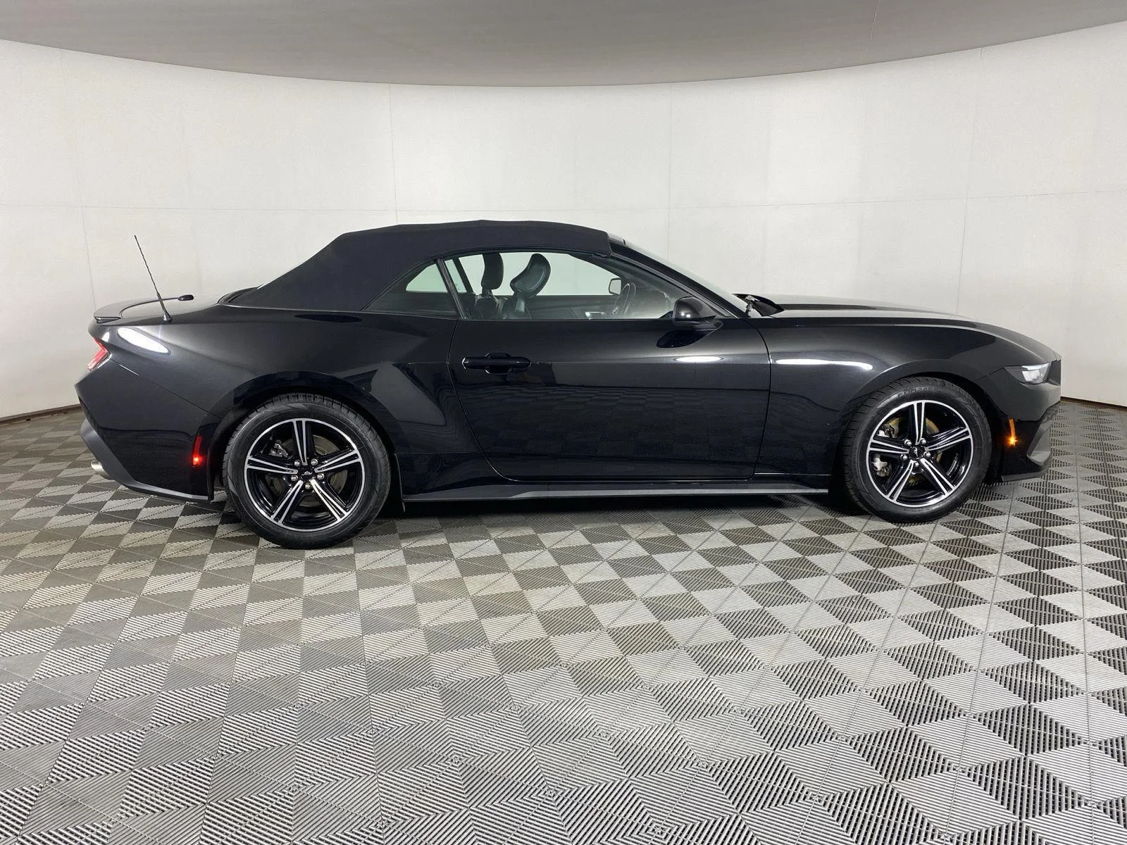 Used 2024 Shadow Black Ford EcoBoost Premium image 8