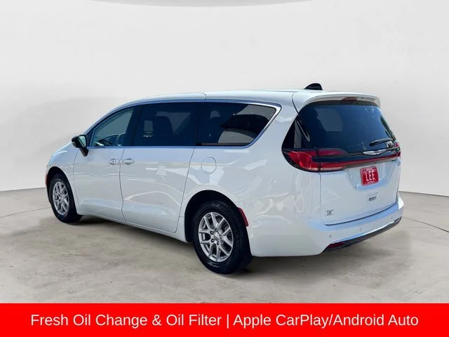 Used 2024 White Chrysler Touring L image 3