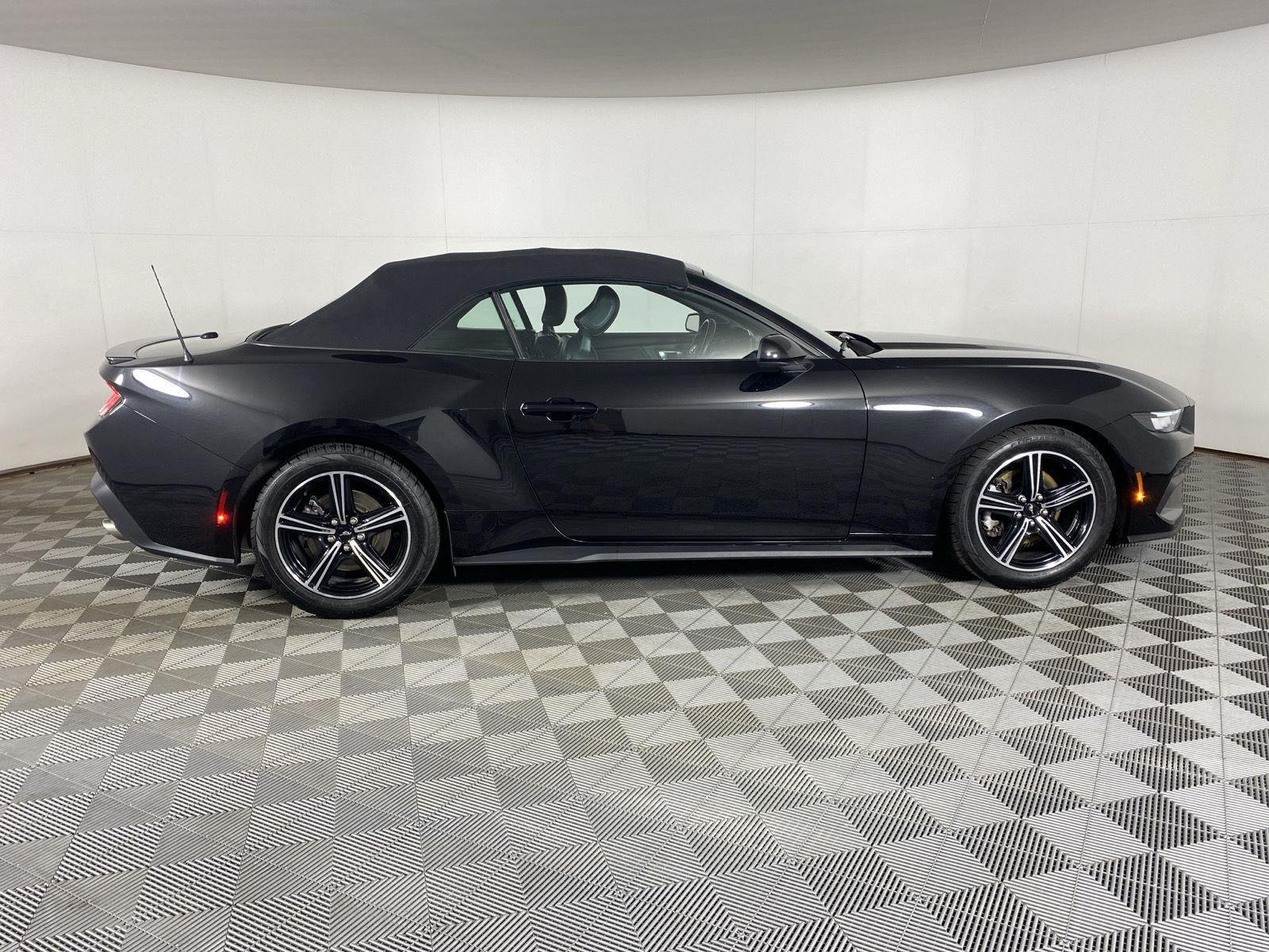 Used 2024 Shadow Black Ford EcoBoost Premium image 8