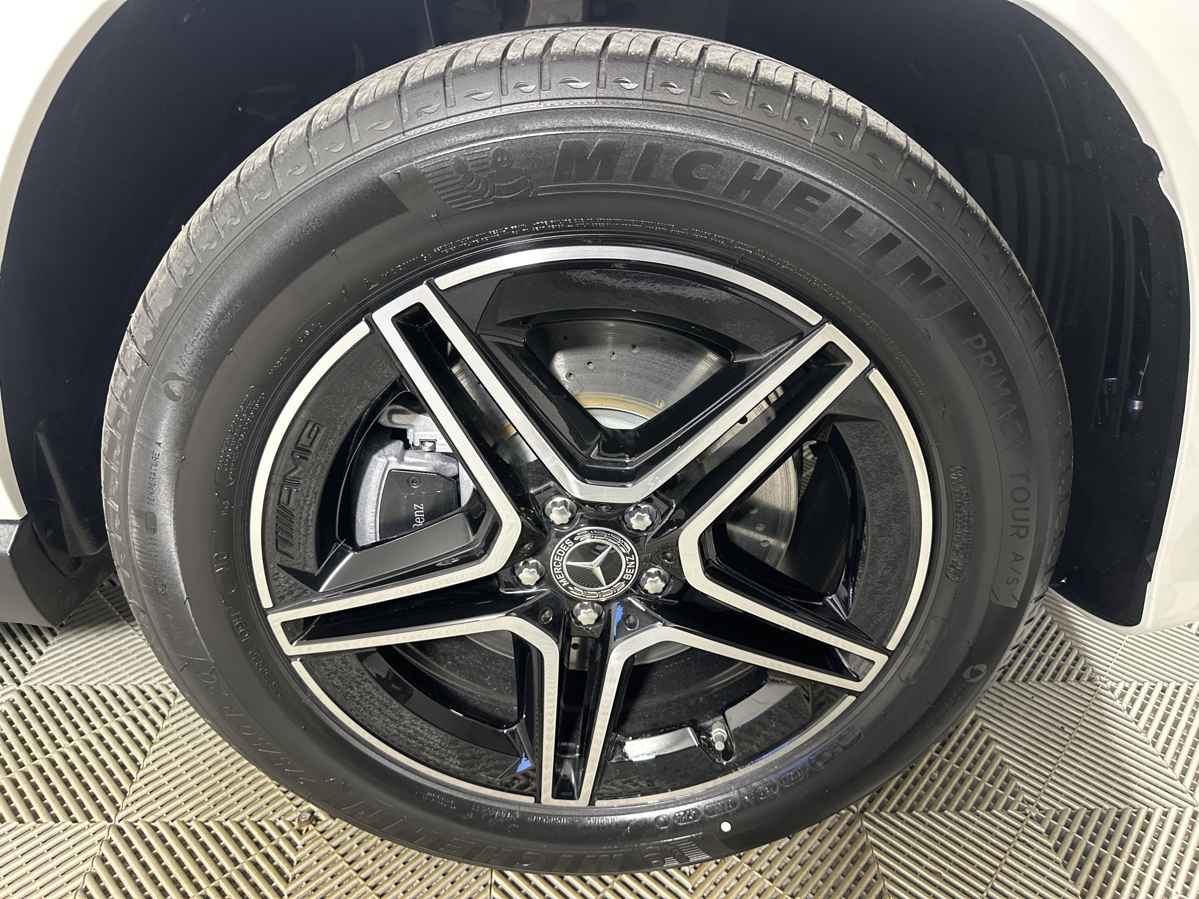 Certified Used 2026 POLAR WHITE Mercedes-Benz GLE 350 image 27