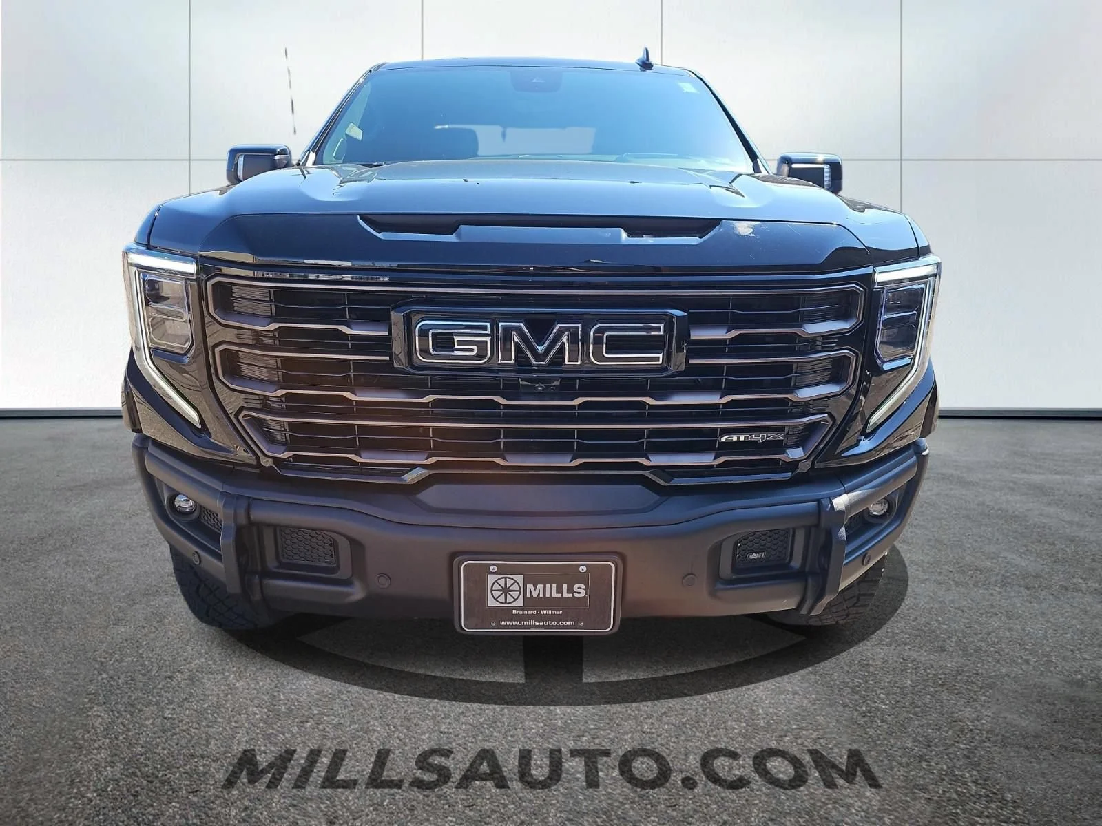 Used 2025 GMC Sierra 1500 AT4X with VIN 3GTUUFE84SG335414 for sale in Baxter, Minnesota