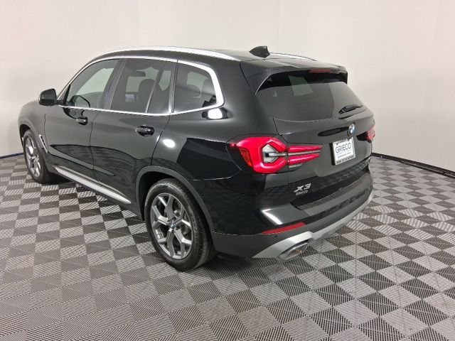 Used 2023 Black BMW xDrive30i image 5