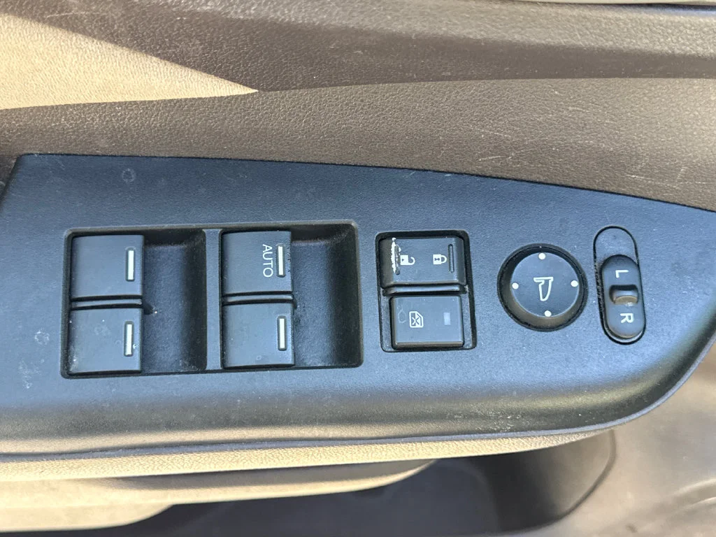 Used 2012 Opal Sage Metallic Honda EX image 14