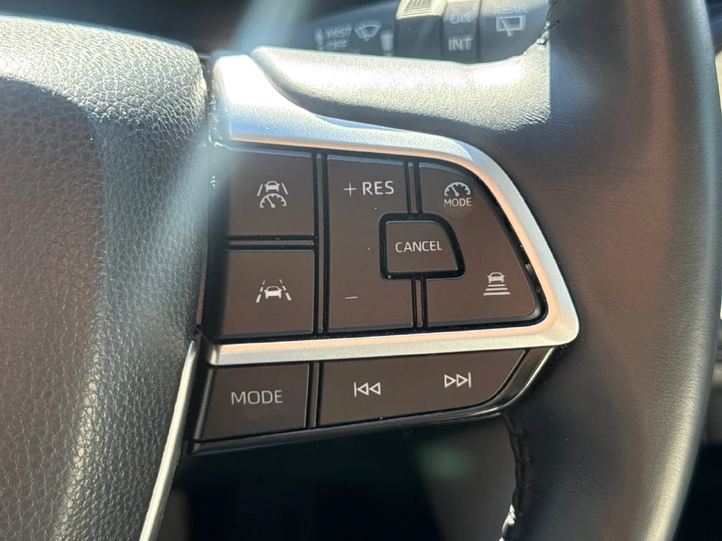 Used 2025 Blueprint Toyota Limited image 29