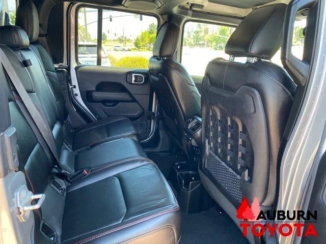 Used 2021 Silver Jeep Rubicon image 18