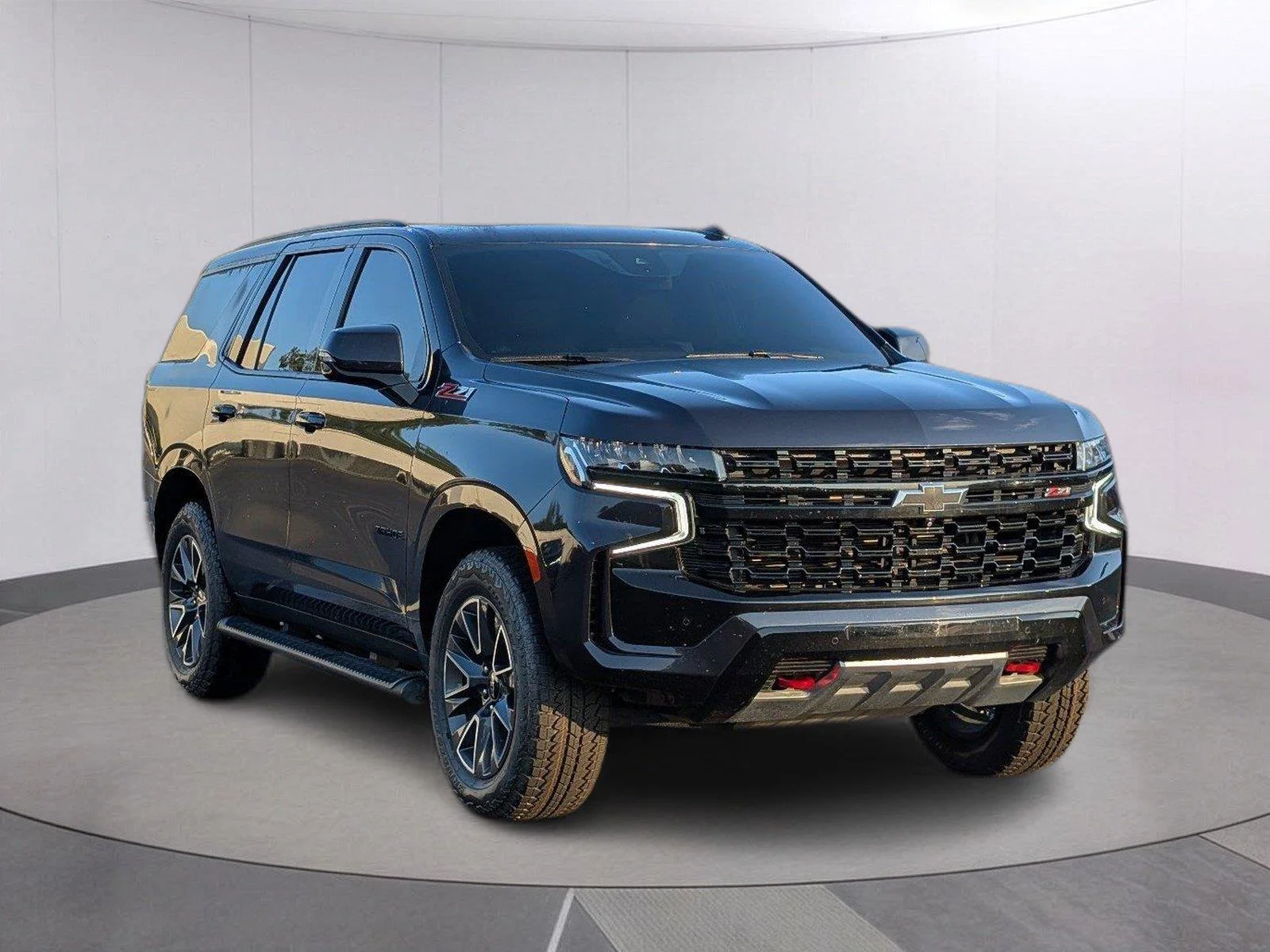 Used 2024 Dark Ash Metallic Chevrolet Z71 image 9