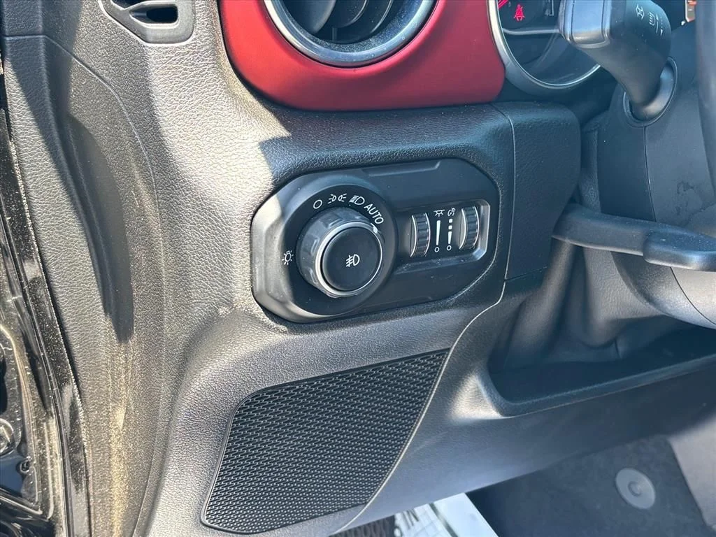 Used 2018 Black Jeep Rubicon image 8