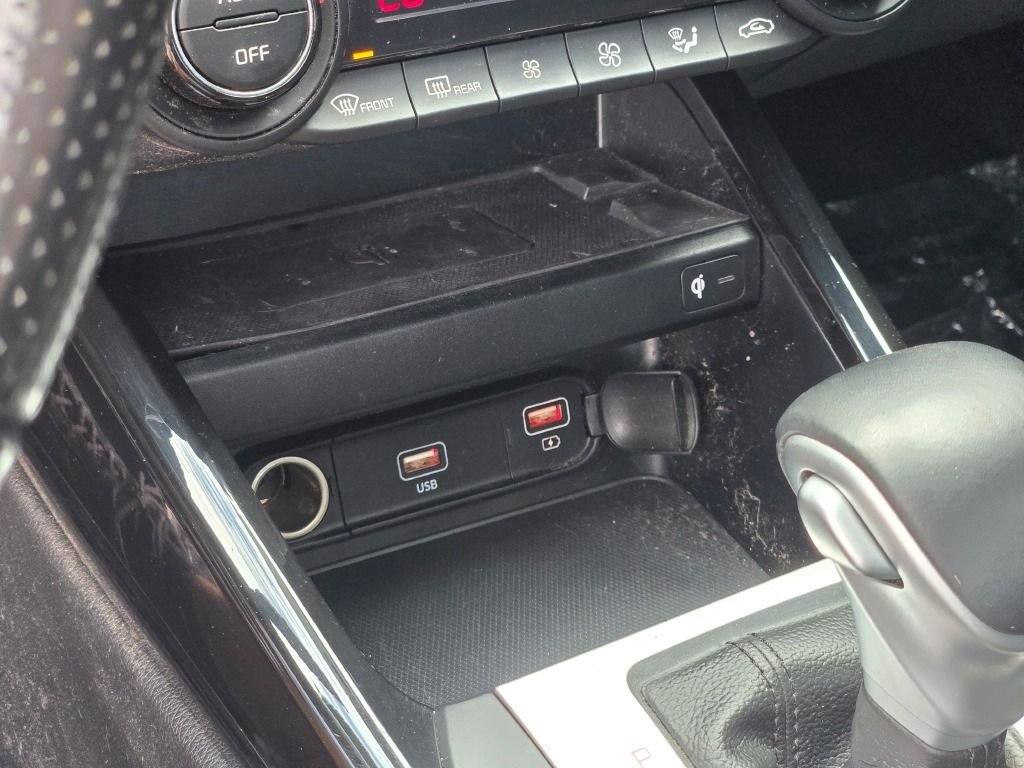 Used 2022 Gray Kia GT-Line image 25