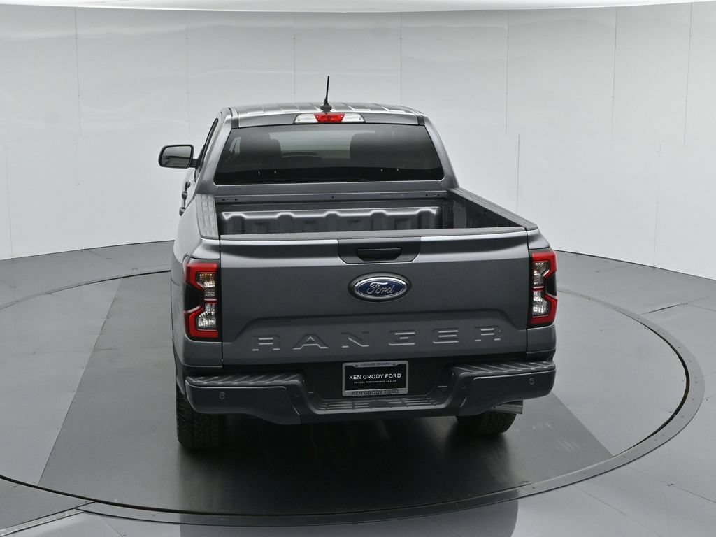 New 2026 Carbonized Gray Metallic Ford XLT image 38
