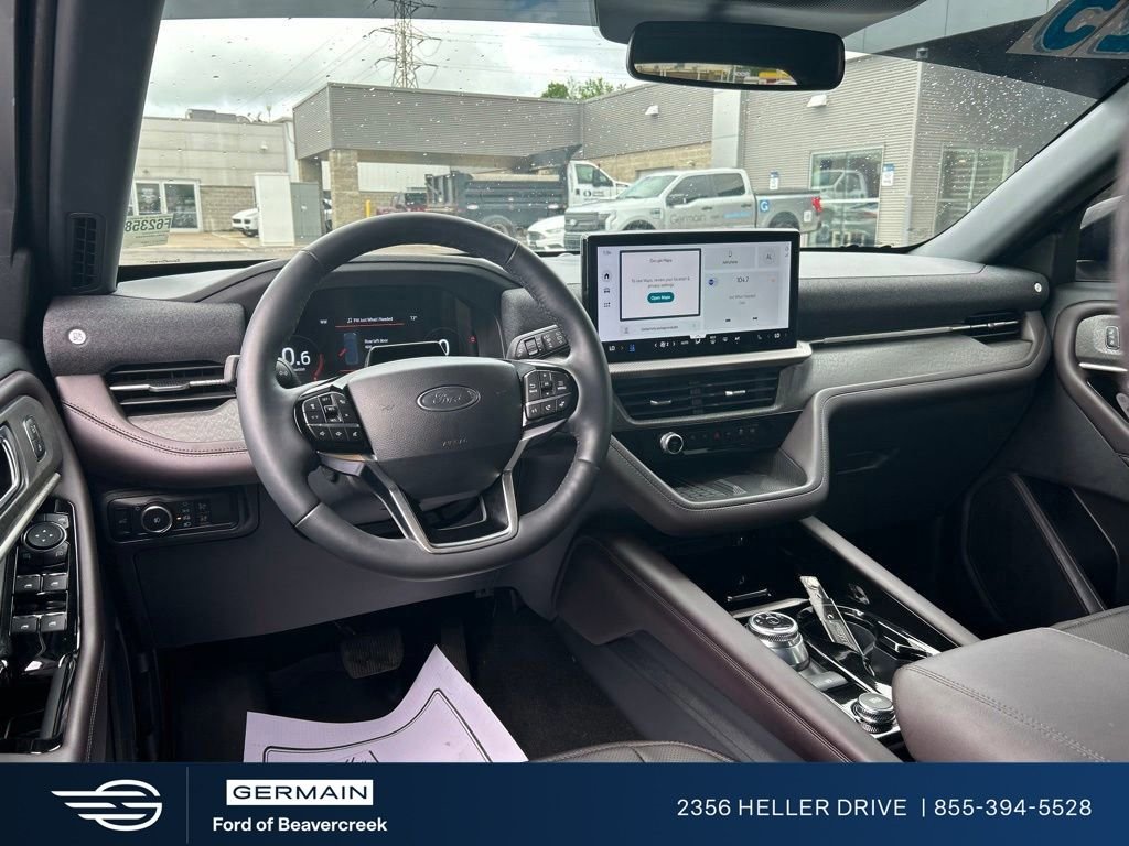 Used 2025 White Metallic Ford Platinum image 15