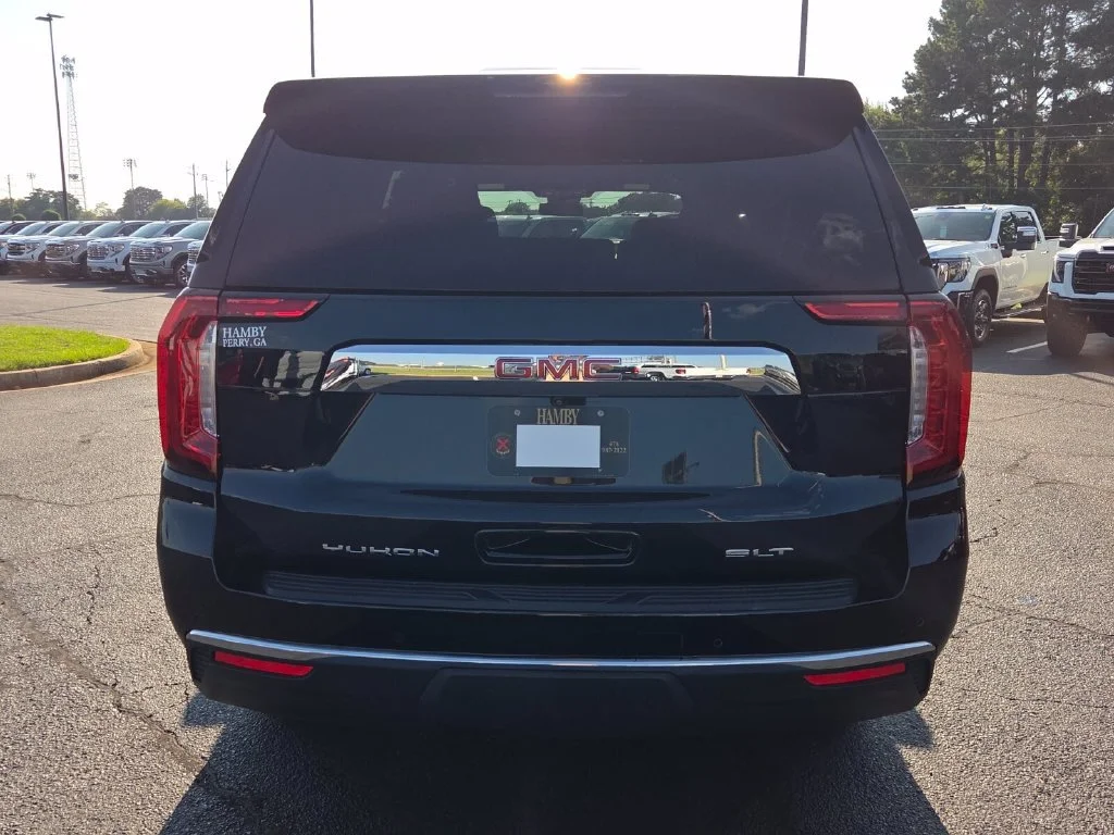 Used 2023 MIDNIGHT BLUE METALLIC GMC SLT image 19