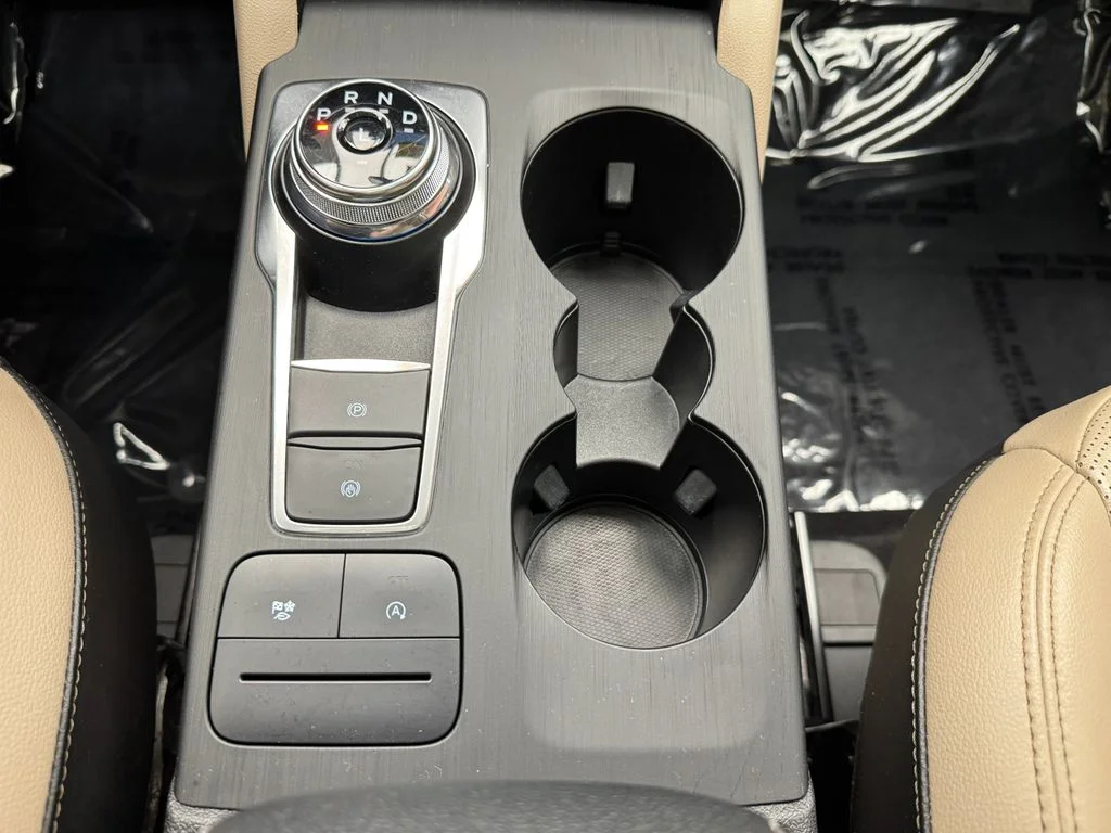 Certified Used 2020 White Metallic Ford SEL image 21