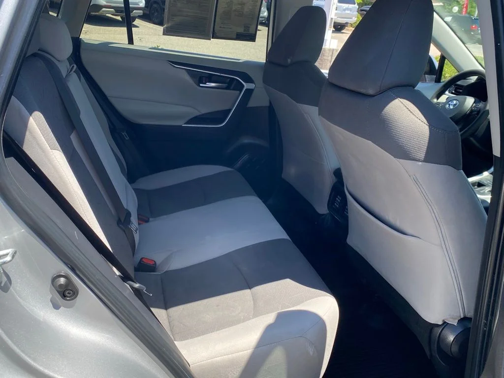 Used 2025 Silver Toyota XLE image 17