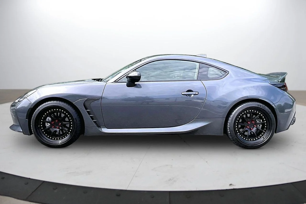 Used 2026  Toyota Premium image 5