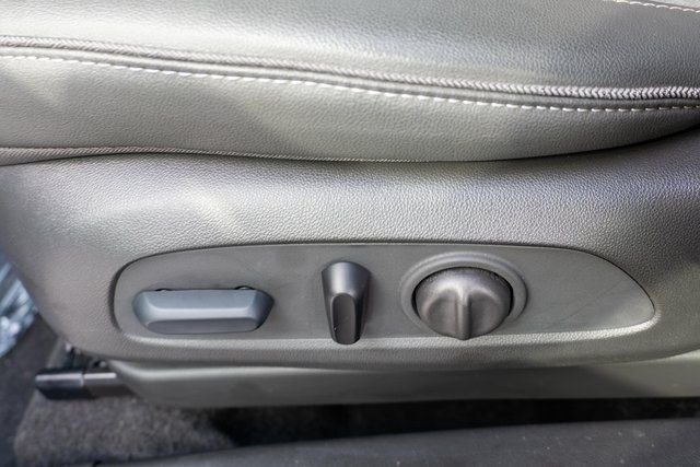 Used 2023 Summit White Buick Preferred image 19