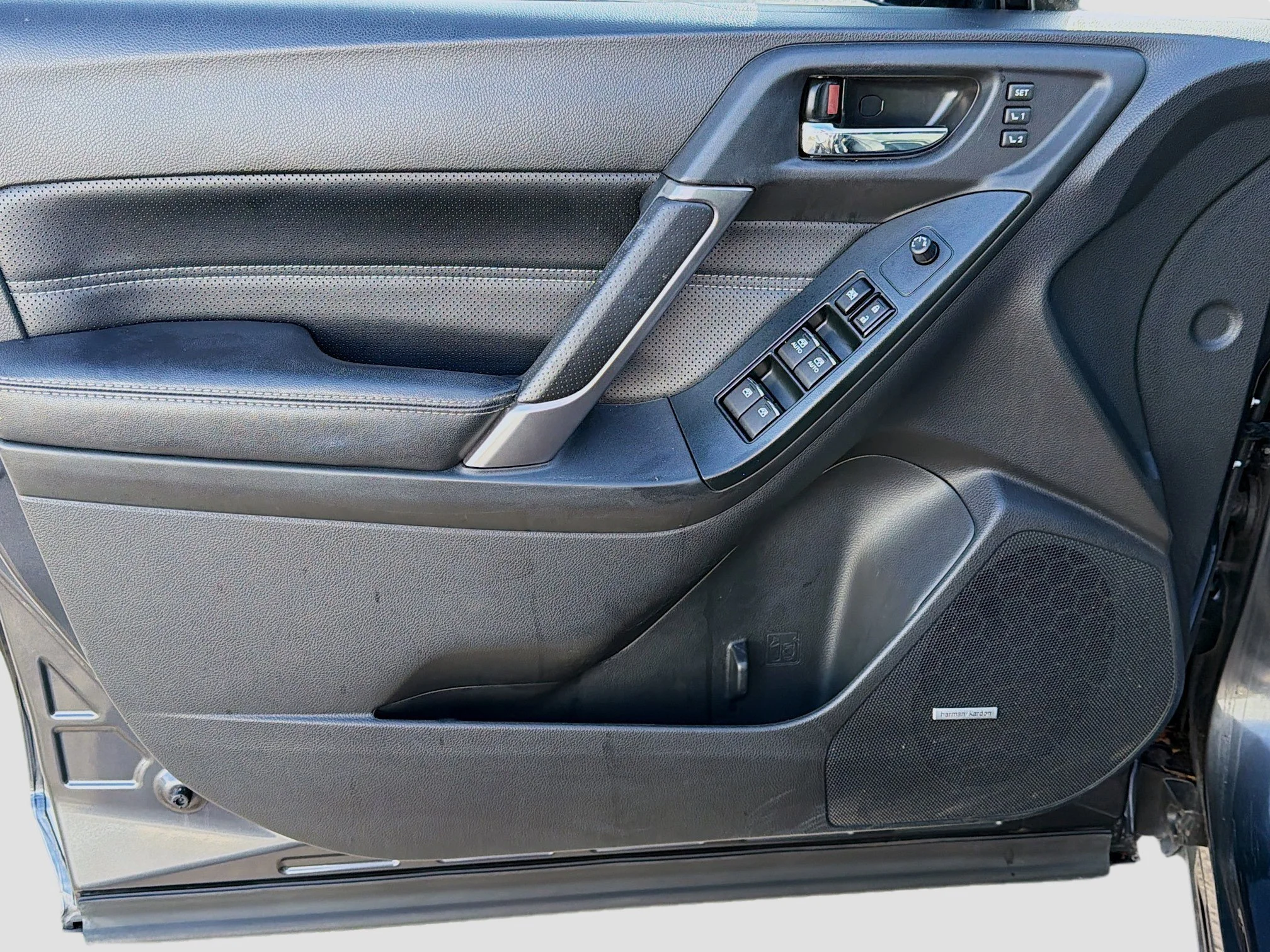 Used 2018 Dark Gray Metallic Subaru Touring image 20