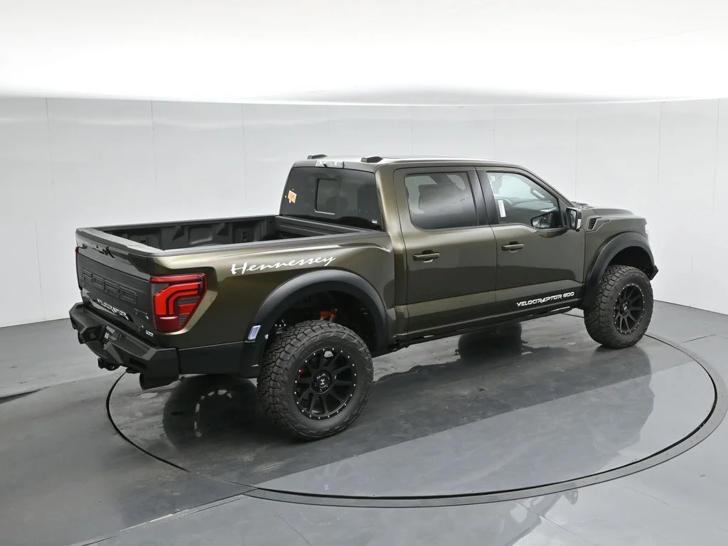 New 2025 Shelter Green Ford Raptor image 43
