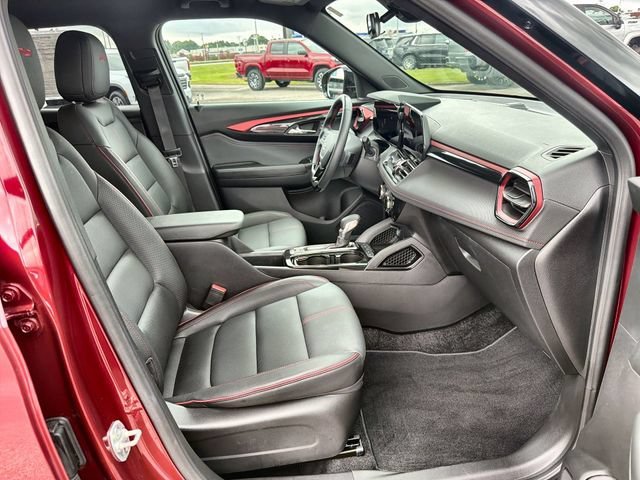 Used 2025 Crimson Metallic Chevrolet RS image 27