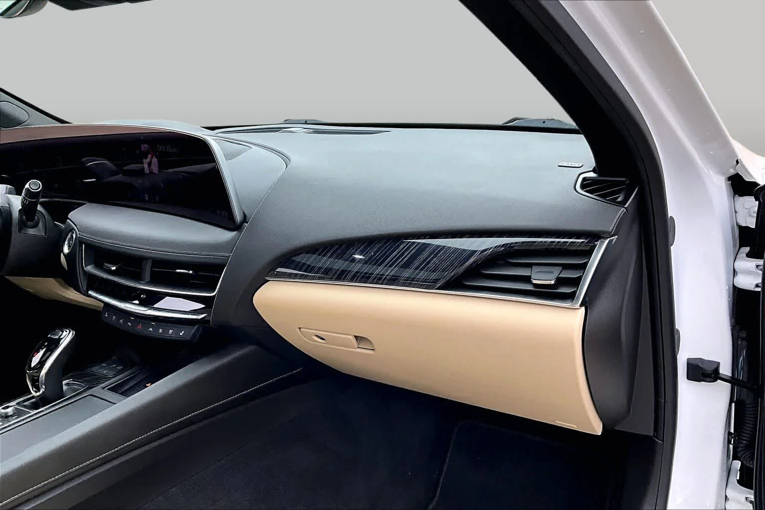 Used 2025 Summit White Cadillac Premium Luxury image 18