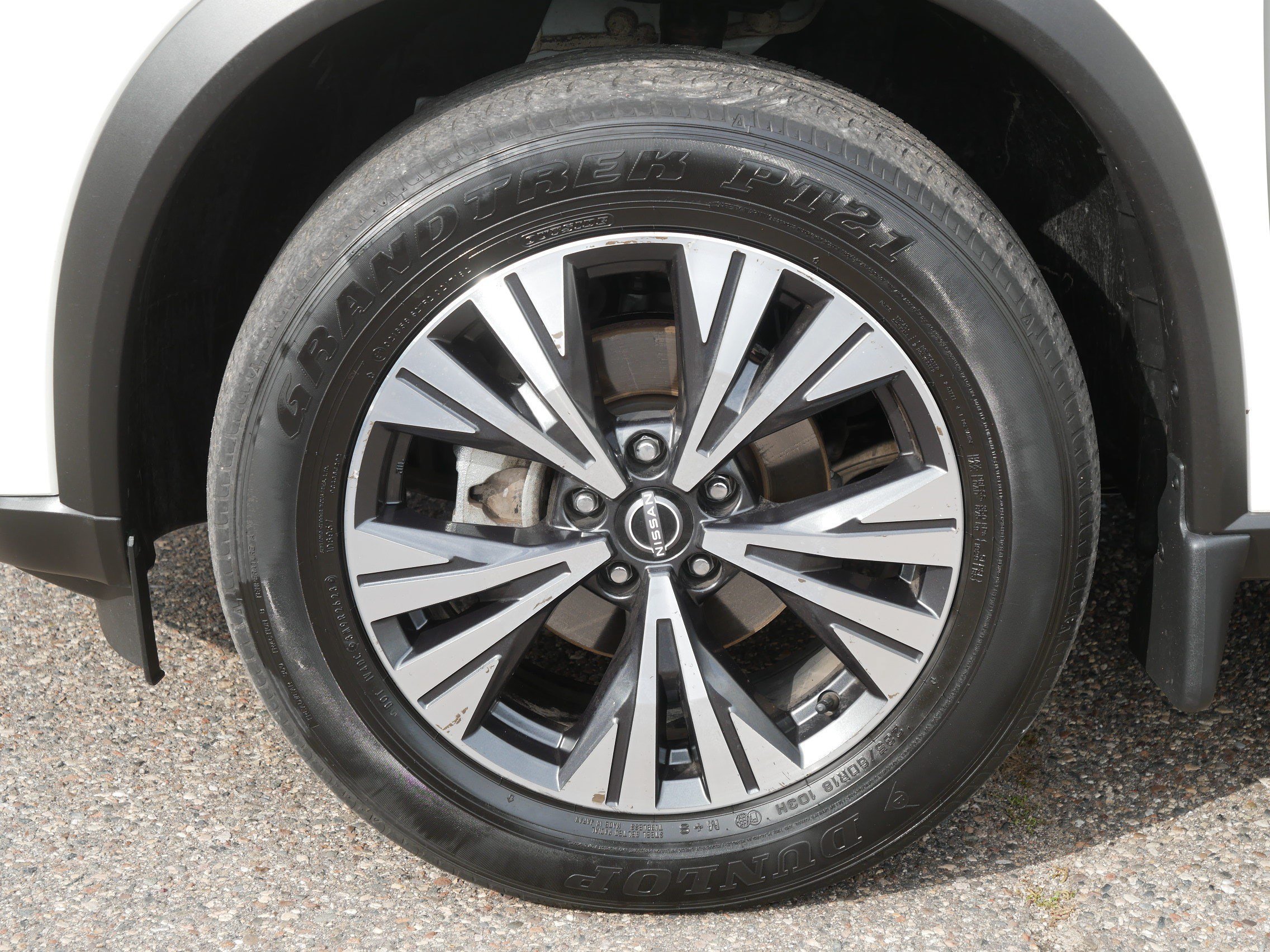 Certified Used 2023 Pearl White Tricoat Nissan SV image 15