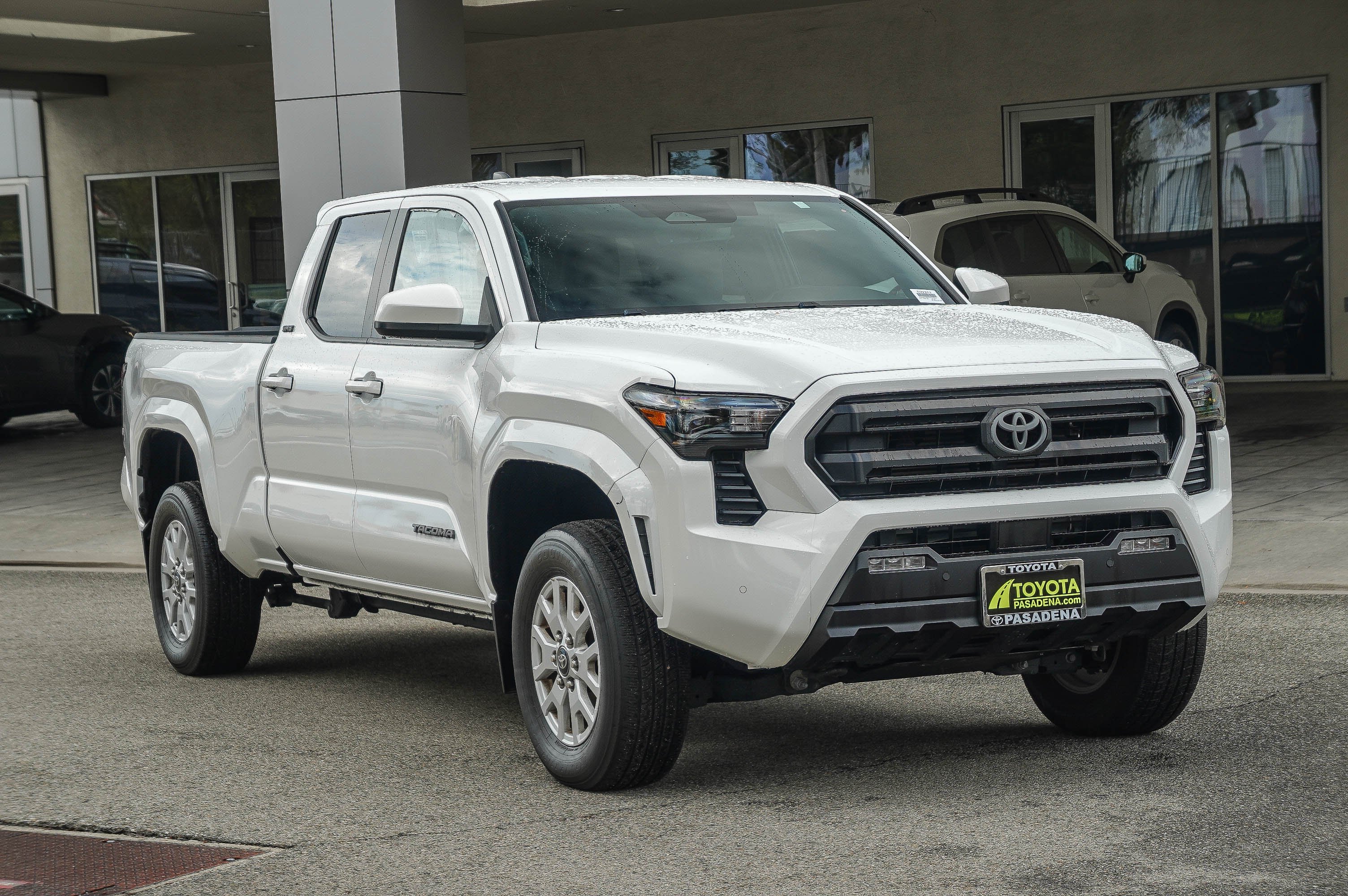 Used 2024 ICE CAP TOYOTA TRUCK SR5 L/B image 3