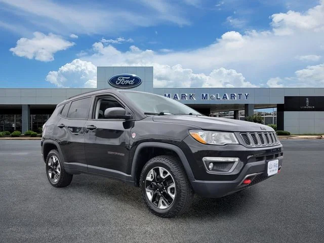 Used 2018 Black Jeep Trailhawk image 7