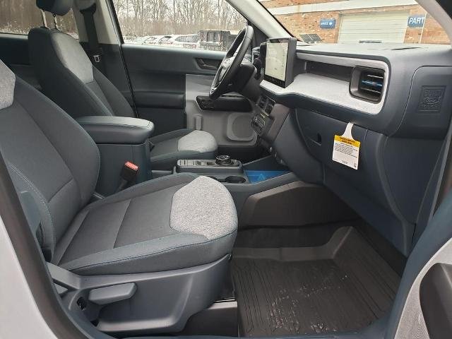 New 2025 Space White Metallic Ford XLT image 35