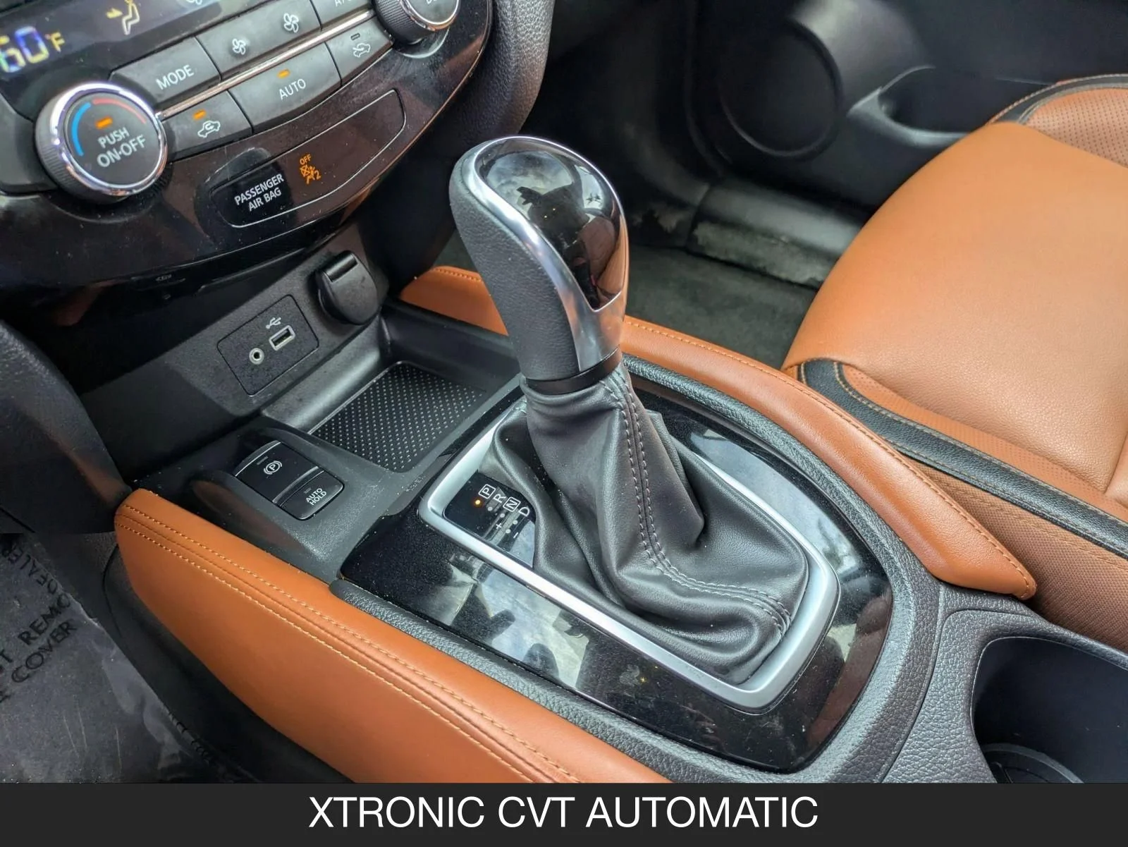Used 2019 Brilliant Silver Metallic Nissan SL image 16