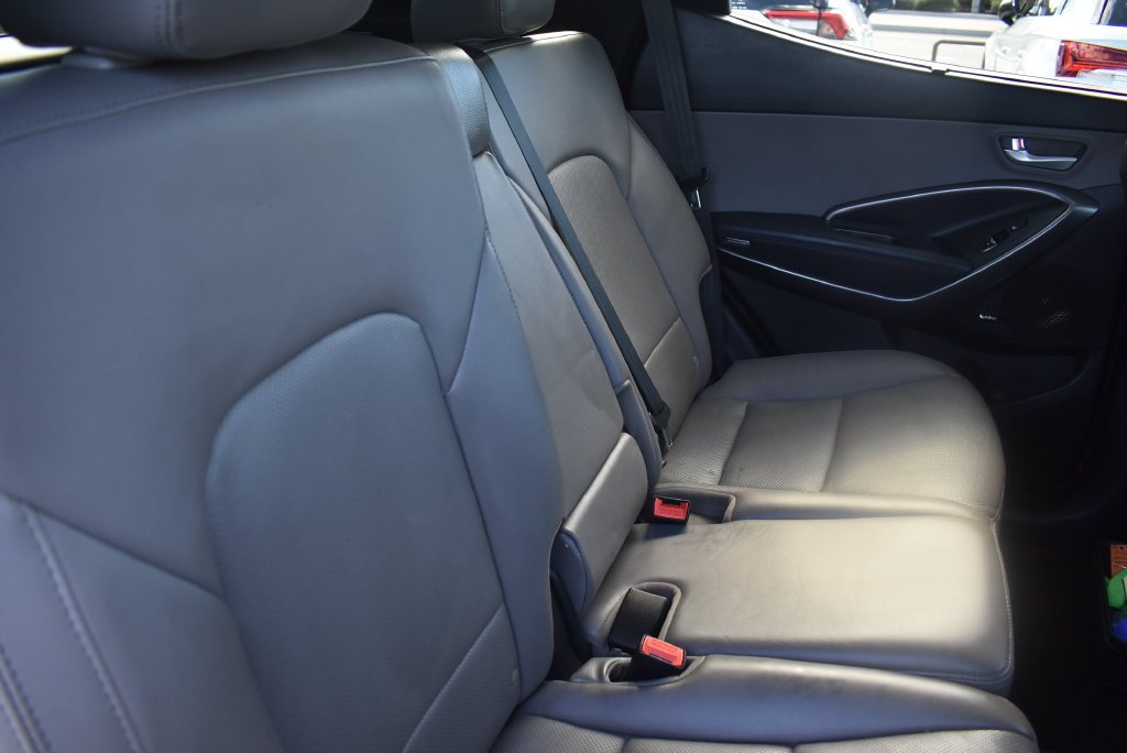 Used 2018 White Hyundai 2.4 Base image 16
