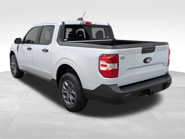 New 2026 Space White Metallic Ford XLT image 22