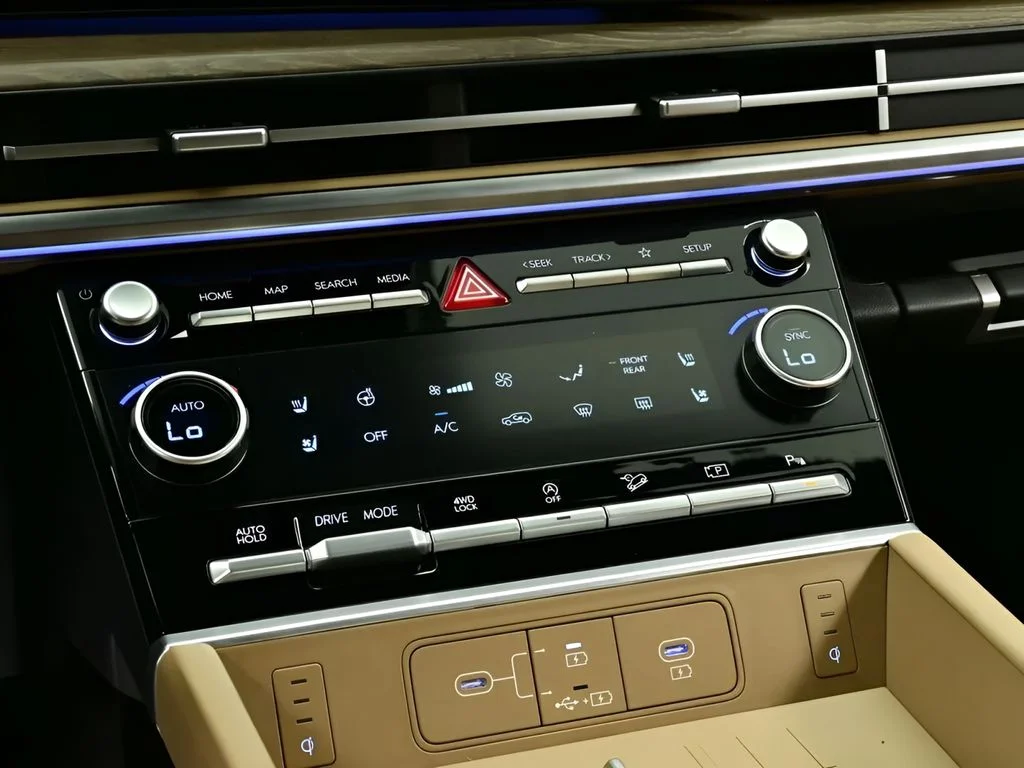 New 2026 Serenity White Hyundai Calligraphy image 25