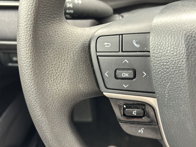2025 Toyota Camry LE - Photo 23