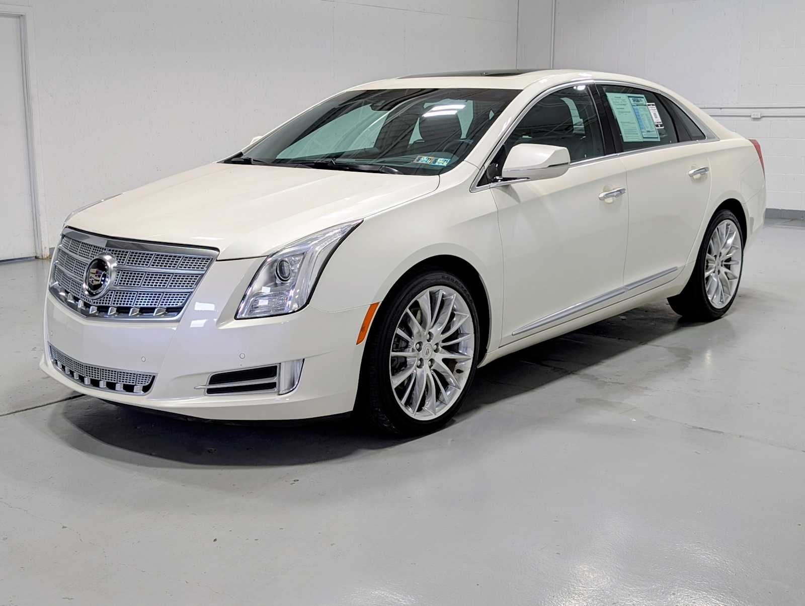 2014 Cadillac XTS 3.6L AWD Platinum Collection's photo