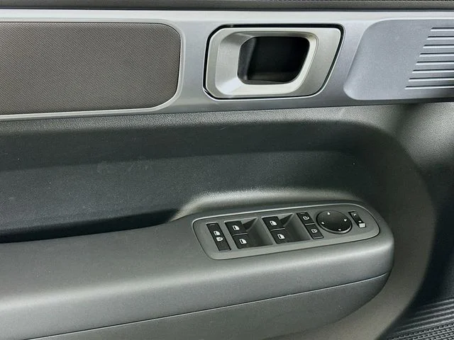 New 2026 Hyundai SANTA FE HYBRID SE