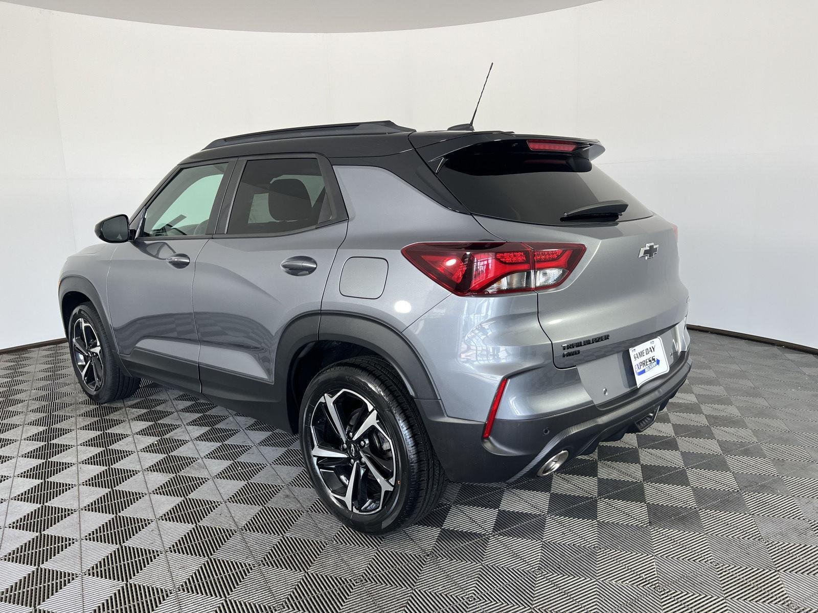 Used 2021 Steel Metallic Chevrolet RS image 24