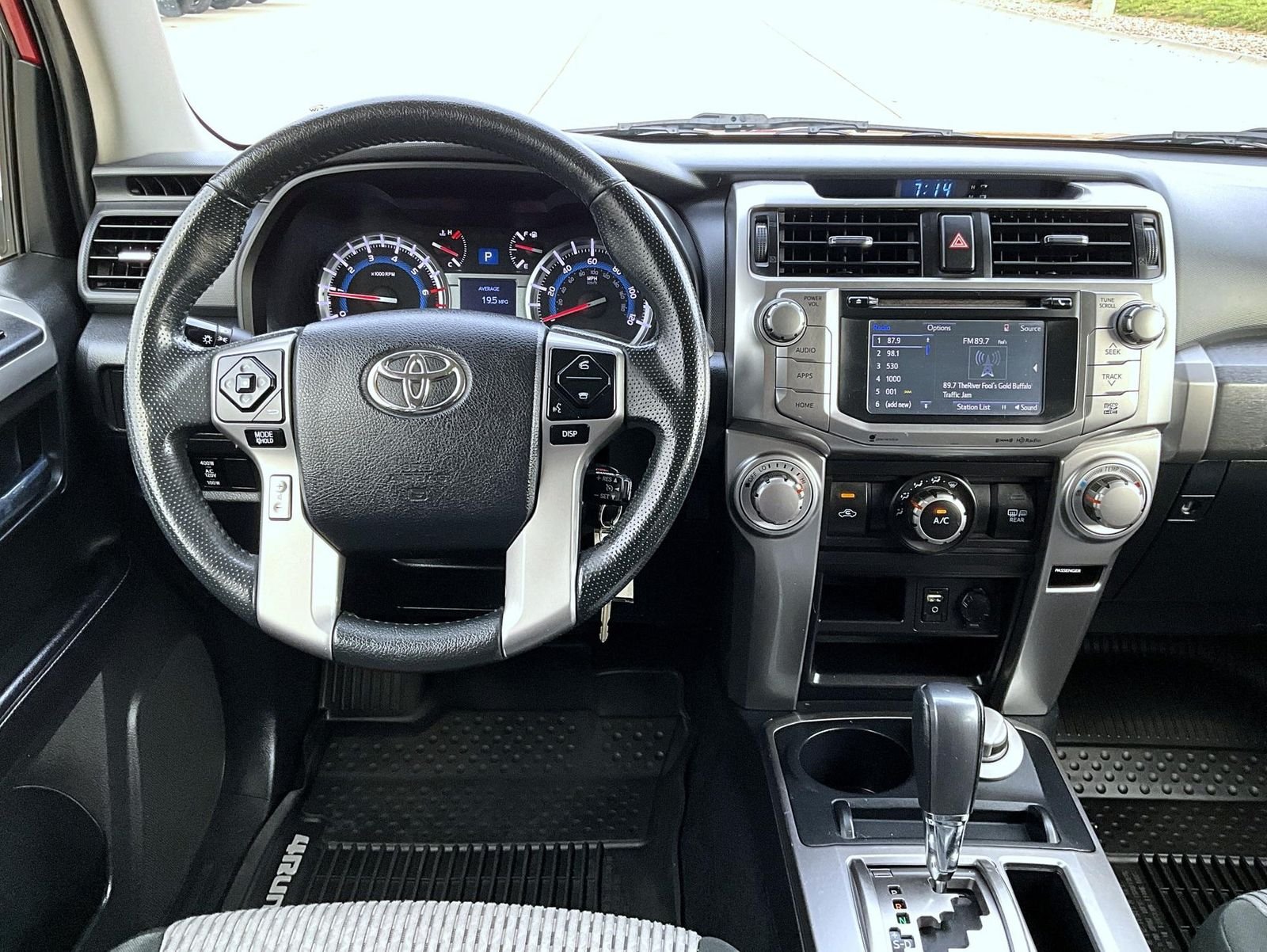 Used 2017 Red Toyota SR5 image 12