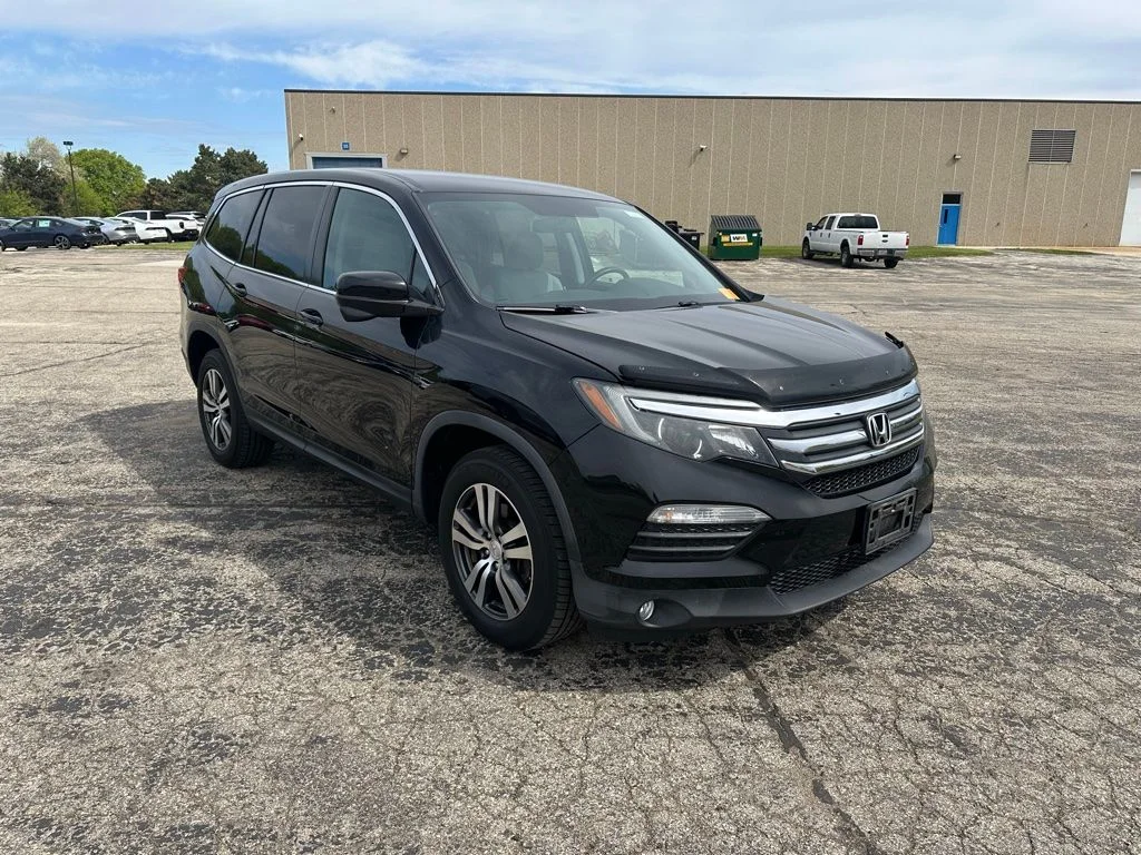 2017 Honda Pilot 4WD EX's photo