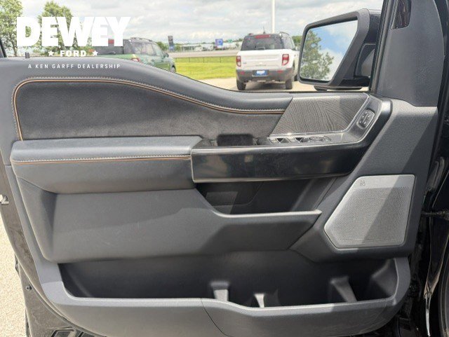 Used 2022 Black Metallic Ford Platinum image 11