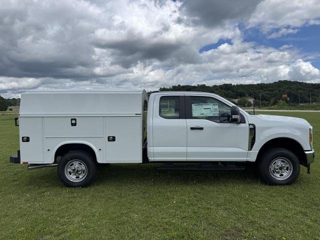 New 2026 Oxford White Ford F-250® XL image 27