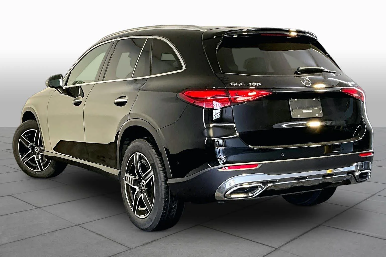 New 2026 Black Mercedes-Benz GLC 300 image 3