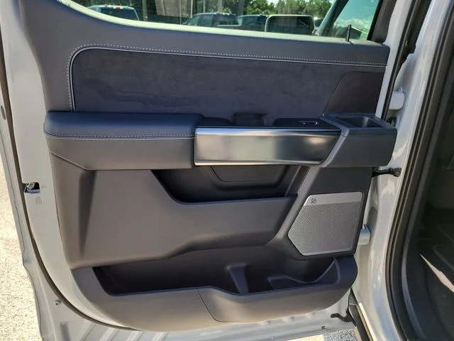 New 2026 Avalanche Ford Platinum image 11