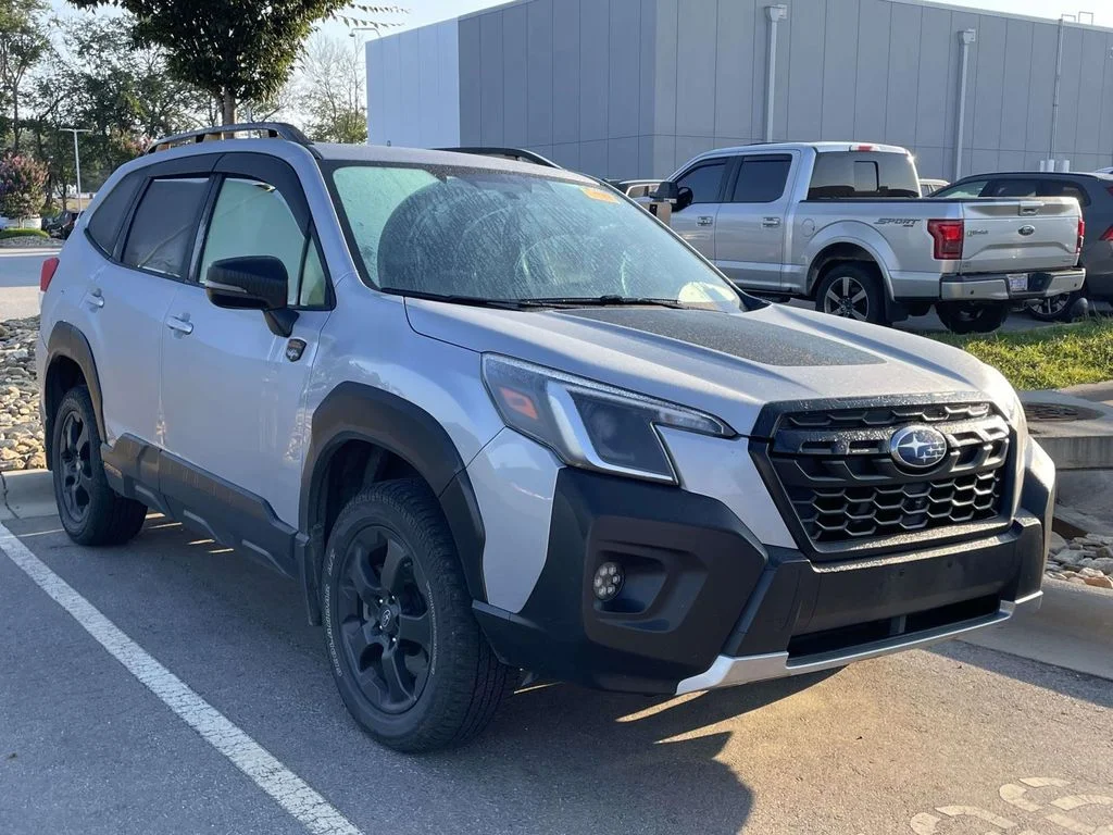 Used 2023 Ice Silver Metallic Subaru Wilderness image 1