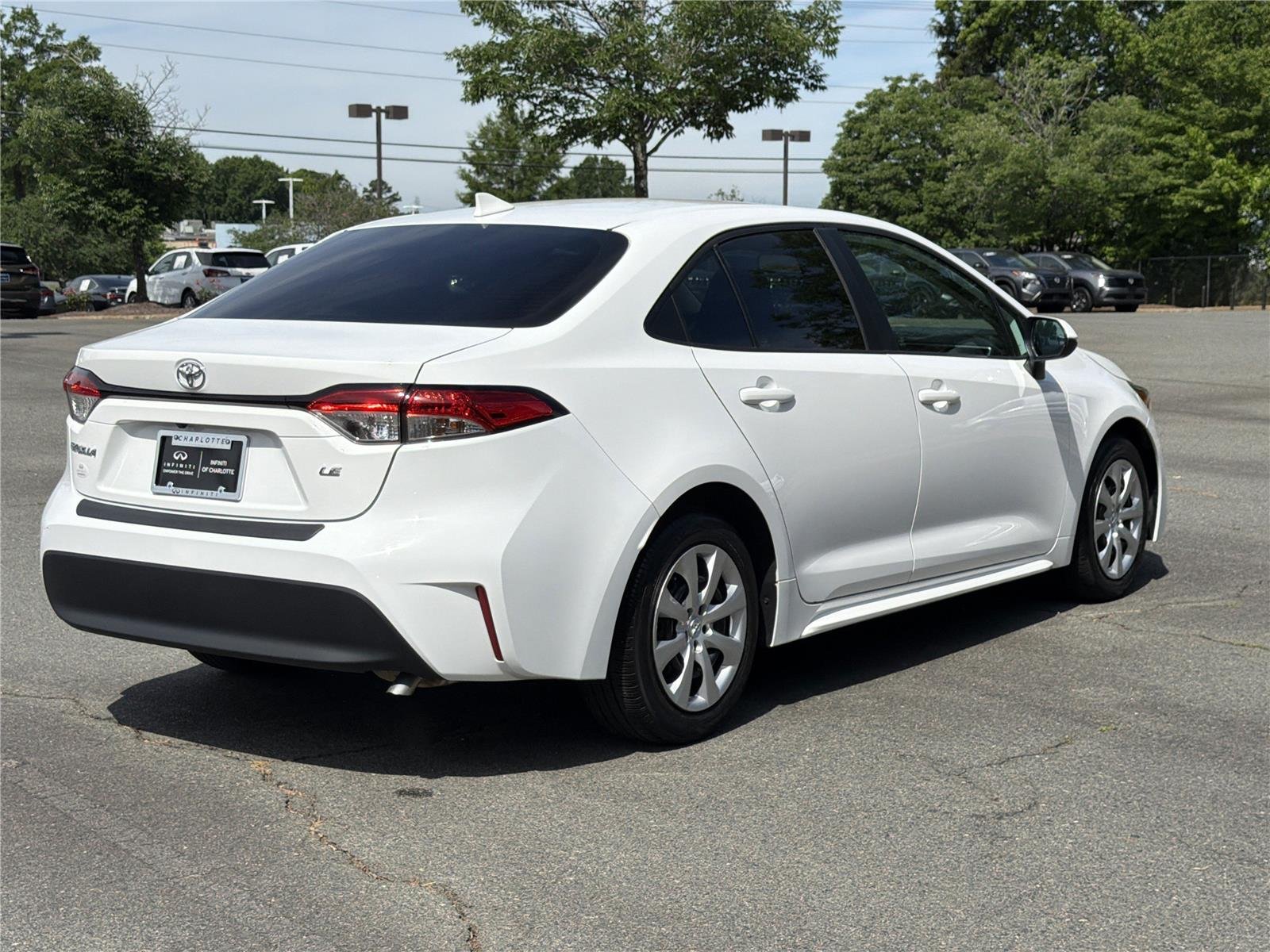 Used 2023 Ice Cap Toyota LE image 28