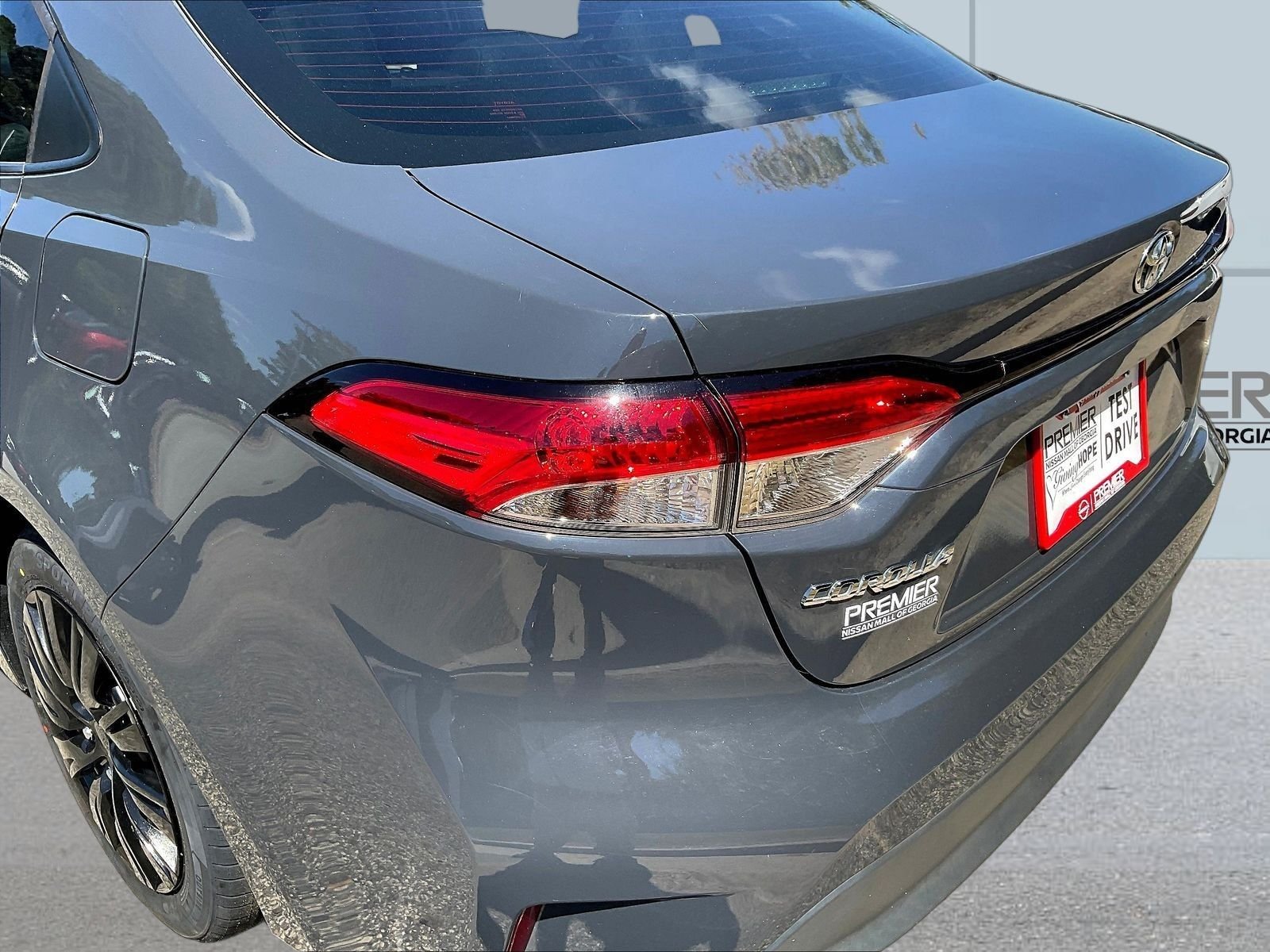 Used 2024  Toyota LE image 25