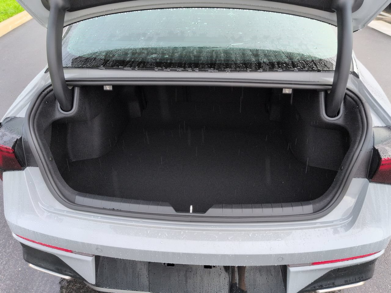 New 2027 Wolf Gray Kia GT image 14