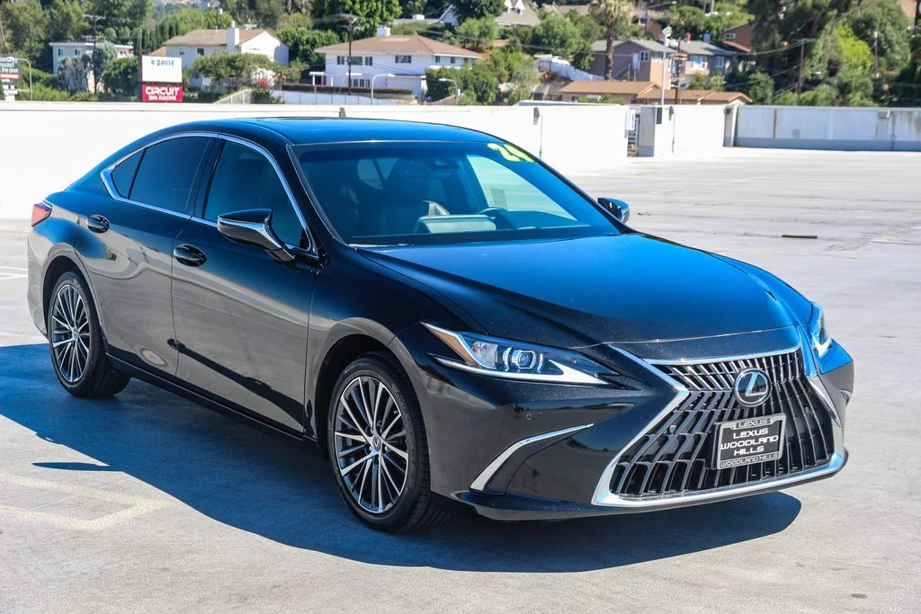 Used 2024 Black Lexus 350 image 3