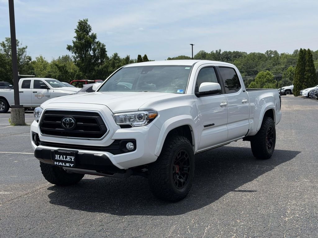 Used 2023 White Toyota SR5 image 23